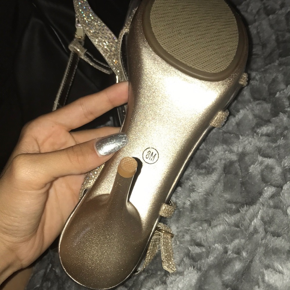 Heels - Picture 2 of 2